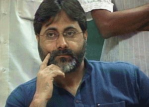 Press Club event: Former DU lecturer Gilani sent to 14-day JC