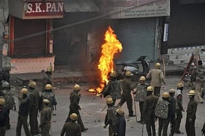 One killed, 10 injured as Jat stir turns violent in Haryana