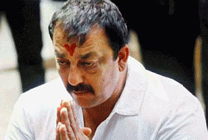 Jailed actor Sanjay Dutt to walk free on Thursday