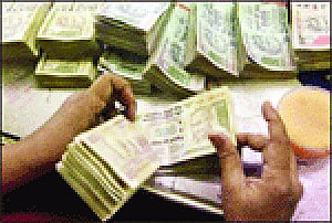 HSBC's Swiss, Dubai arms under  lens for tax evasion by Indians