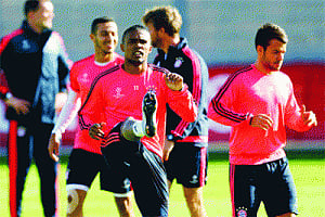 Arsenal look to change fortune vs Barca