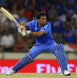 Dhoni's fitness a concern as India take on Bangladesh
