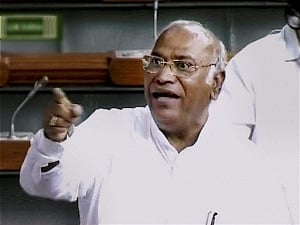JNU row: Cong gives notice for adjournment motion in lS