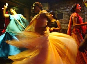 SC seeks reply of Maha Police on objections by dance bars