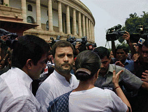 Oppn targets govt over JNU, Vemula issue; BJP targets Rahul