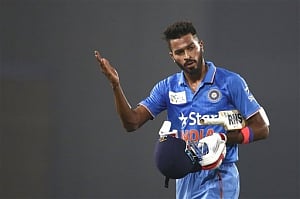 I am a proper batsman not a pinch-hitter: Pandya