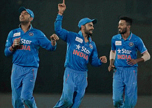 Asia Cup: India beat Pakistan in low scoring thriller