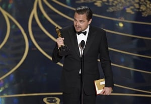leonardo DiCaprio breaks Oscar jinx, wins best actor