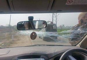 Kejriwal's car attacked in Punjab
