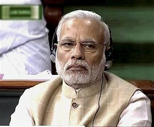 PM attacks Cong, then reaches out to Oppn for support