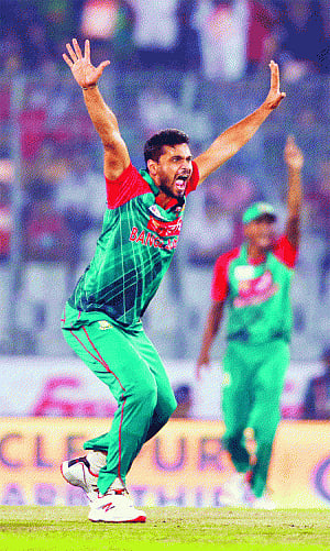 India are clear favourites: Mashrafe