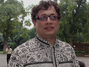 Trinamool deploys two young grads for poll-related research