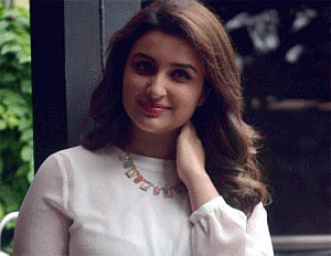 Parineeti Chopra to co-host TOIFA 2016 with Riteish Deshmukh