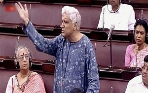 B-Town lauds Javed Akhtar's speech in parliament
