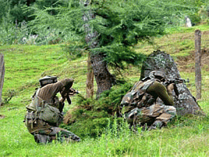 Two guerrillas killed in Kashmir gunbattle