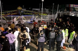 lahore suicide attack: 72 killed, 300 injured