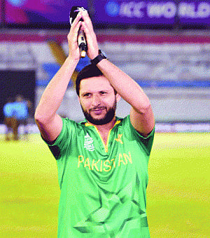 Afridi seeks forgiveness for poor show