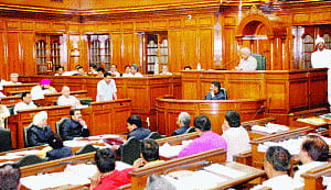 BJP MlA Sharma suspended from House for 2 sessions