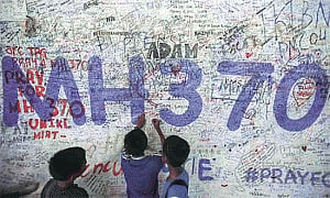 Australia says possible MH370 debris found on Mauritius