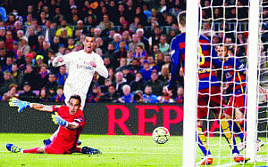 Ronaldo silences Camp Nou