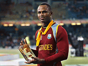 Samuels' dig at Warne: I talk with the bat and not on mic