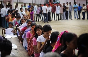Over 63% polling in six hours in first phase of WB polls, Assam 23% in four hours