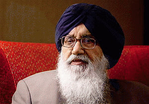 AAP back stabbed people of Punjab: Badal on SYl issue