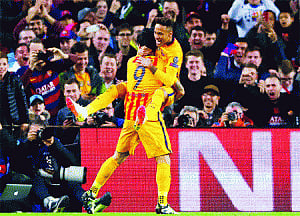 Suarez sparks Barca revival