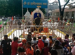 Shani Shingnapur temple lifts curb on women