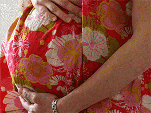Moms who delay pregnancy get smarter, healthier kids: Study