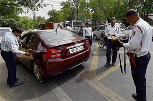 511 fined in first five hours after roll out of odd-even-II