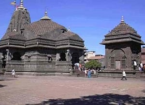 Women allowed to pray at Trimbakeshwar temple