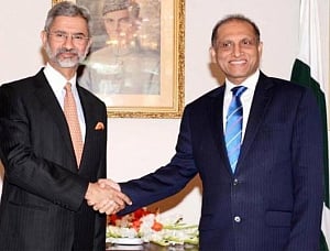 India, Pakistan hold foreign secretary-level talks