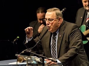 Maine governor won't apologise for comment about Indians