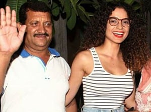I stand by her in all her legal battles: Kangana's father
