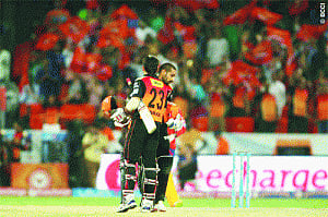sunrisers topple lions