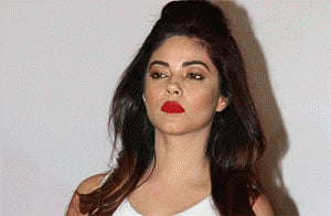 Meera Chopra wants to do a film like 'Dostana'