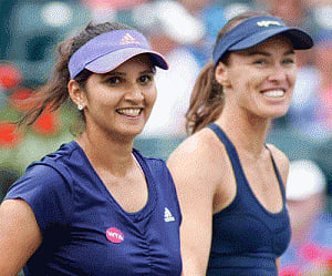 Serena, Sania-Martina remain on top of women's rankings