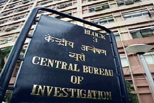 Home ministry official held on corruption charges