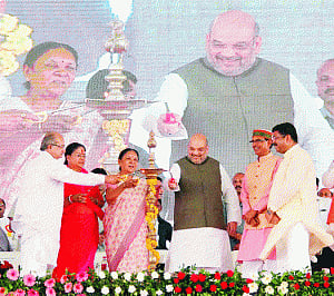 'Govt to provide 5 crore lPG connections to BPl families'