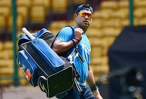I'll hit six sixes again: Yuvraj to a kid who fought cancer
