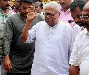 left set to win in Kerala, BJP to open account