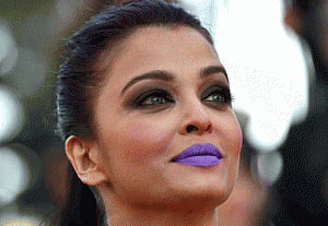 I am cool about it: Aishwarya on purple lipstick flak