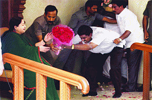 Amma bucks 32-year trend