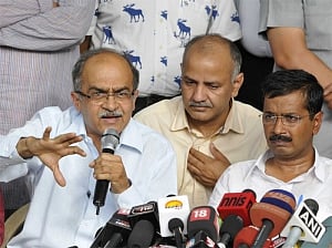 Kejriwal can even join hands with Modi if it suits him:Bhushan