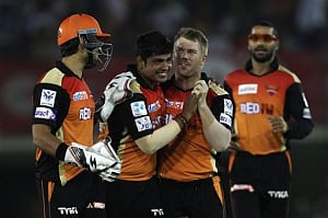 IPl: KKR eliminated, SRH to face lions in second qualifier
