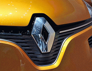 Renault enters used car business with Renault Selection