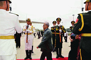 China willing to work with India against terror: Prez