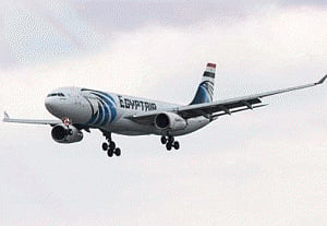 Signal picked up from crashed EgyptAir plane's black boxes