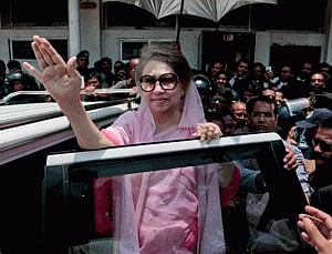 Judge grants delay in graft trial for Bangladesh's ex-PM Zia